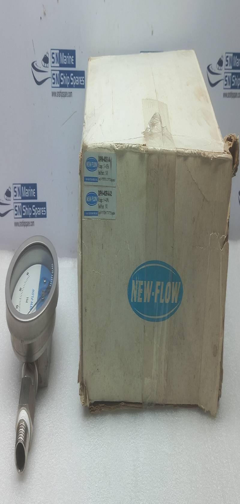 New-Flow DPH-40R-A-2 Differential Pressure Gauge Range 0-40Psi