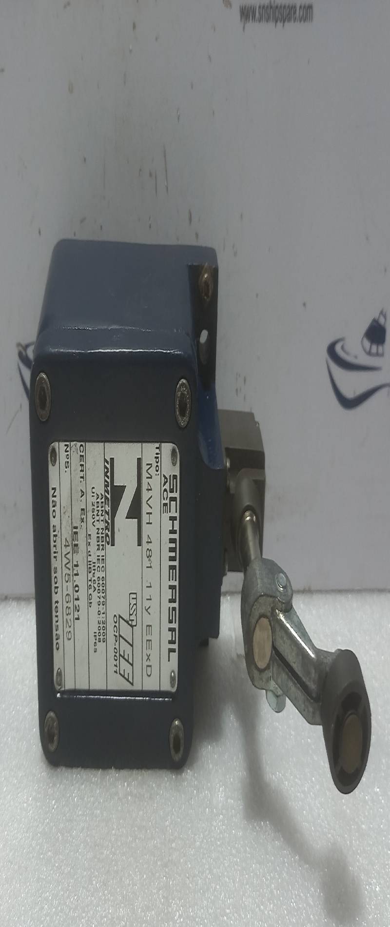 SCHMERSAL M4VH481 11y EExD Limit Switch Ui:250V 4W5-6829