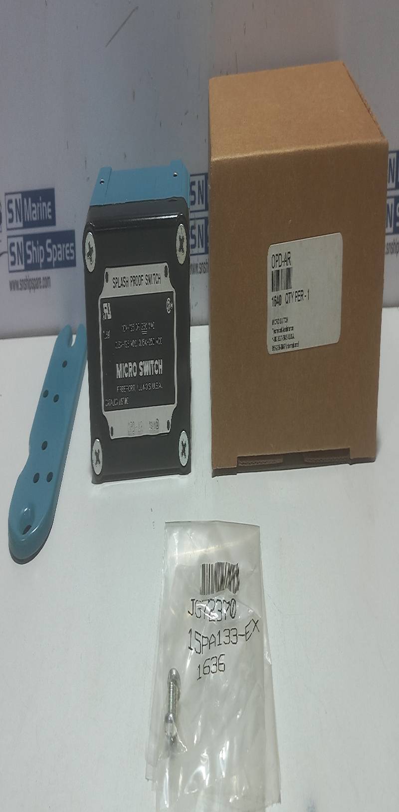 Honeywell OPD-AR 1640 Micro Switch Roller Lever OPDAR Enclosed Limit Switch