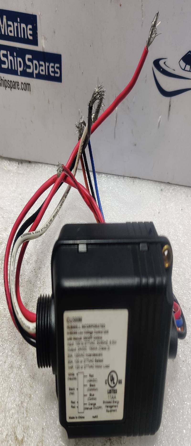 Hubbell CU300M H-MOSS Low Voltage Control Unit With Manual ON/OFF Control 