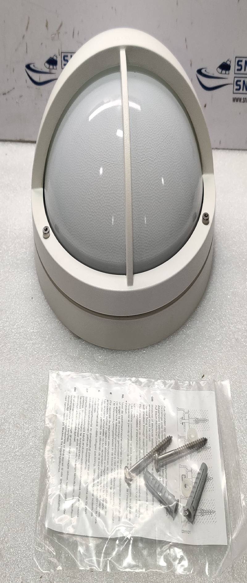 BEGA 33 536 S Wall Luminaire 220-240V 0/50-60Hz 2515 33536S