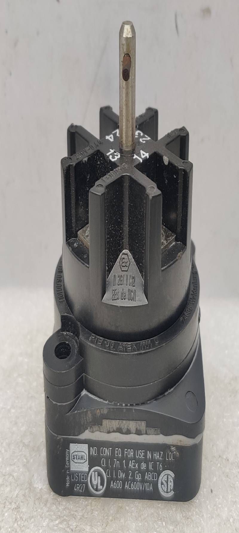 STAHL 8008/2 CONTROL SWITCH A600 AC600/10A