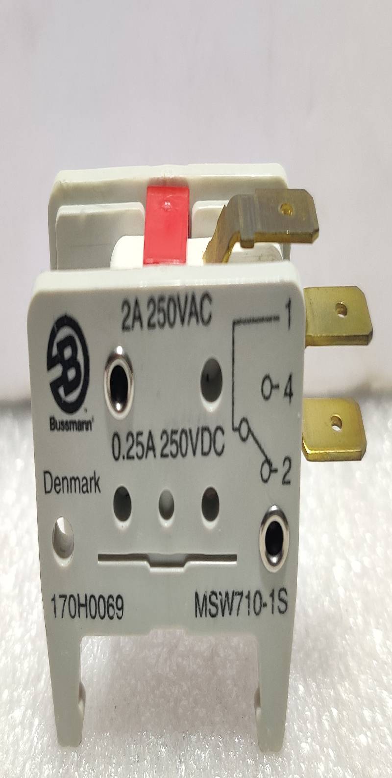 Bussmann 170H0069 Electrical Fuse Indicator Switch 2A 250VAC 0.25A 250VDC MSW710-1S