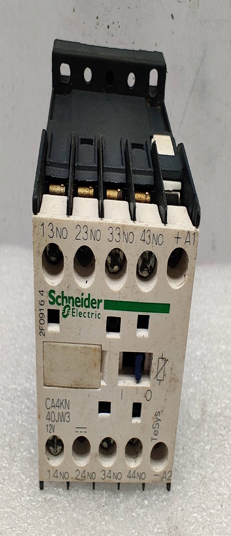 Schneider Electric CA4KN40JW3 Control Relay 12VDC Ith: 10A Ui: 690V Uimp: 8KV