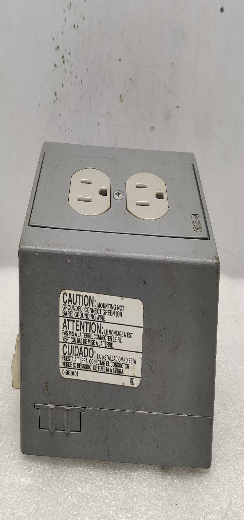 HUBBELL DRUB15 Gray Plastic 2 Outlet Enclosure 15A 125V