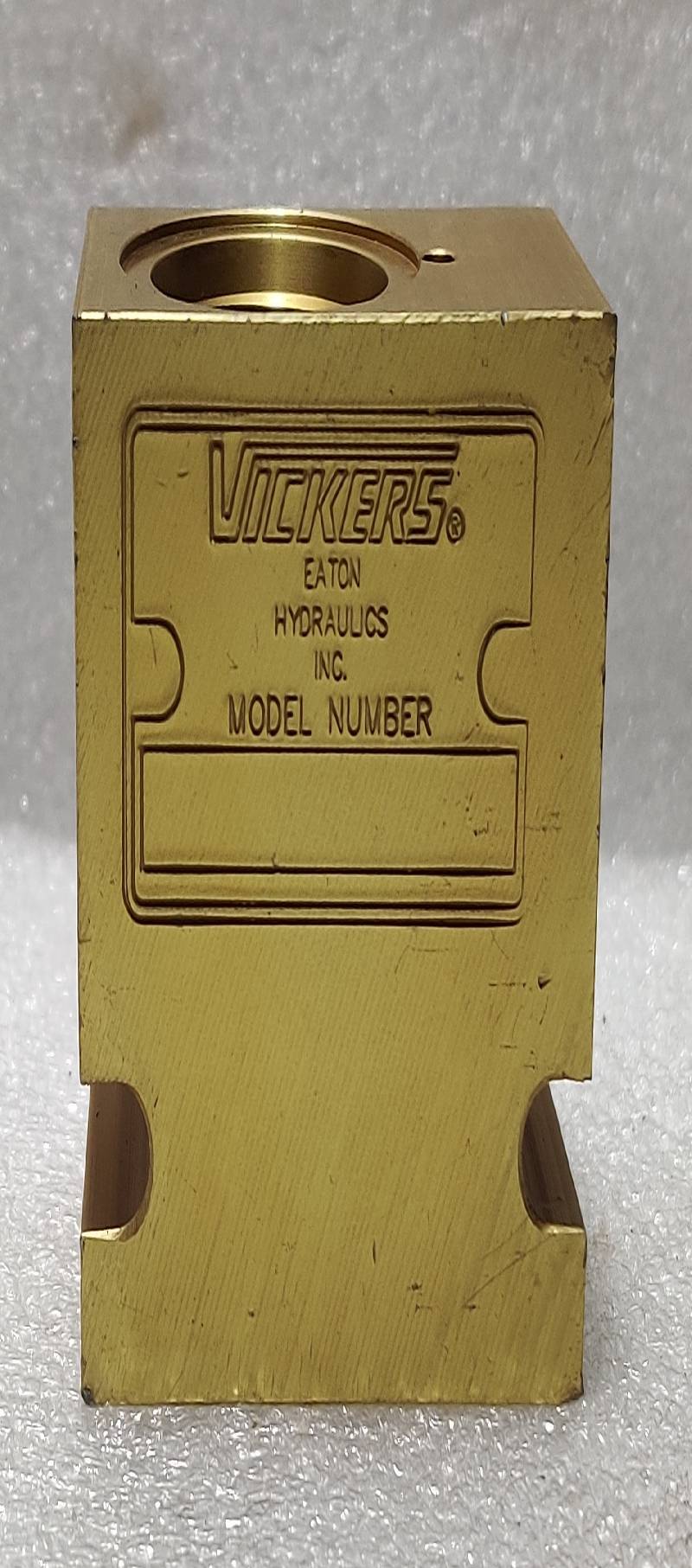 Eaton Vickers 20057A Relief Valve Block Assembly Rev 6 48-10-R