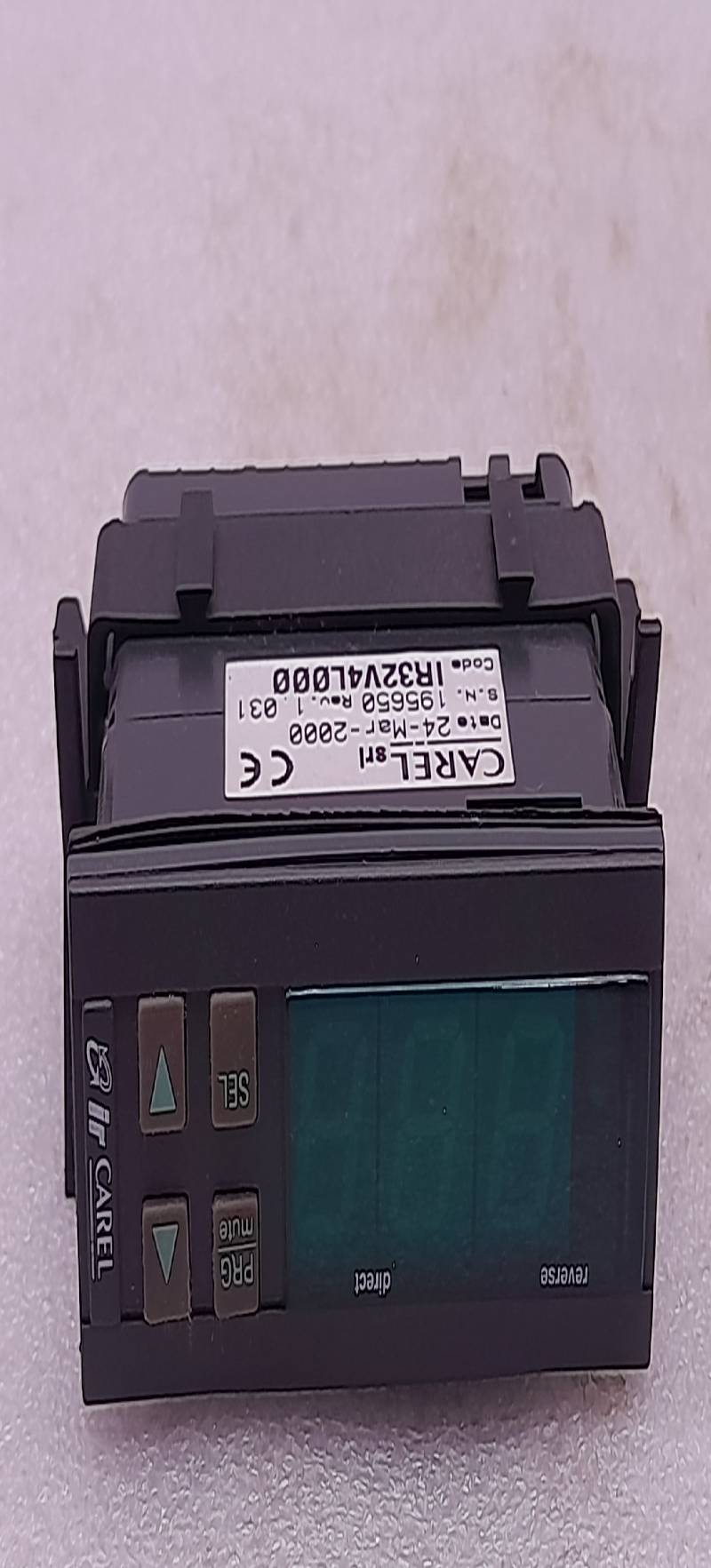 Carel IR32V4L000 Humidistat Controller Rev1.031 8A 250V T50