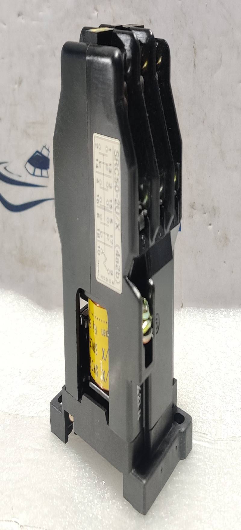 Fuji Electric SRC50-2U/X (4a2b) Auxiliary Relay 200V/200-220V 50/60Hz