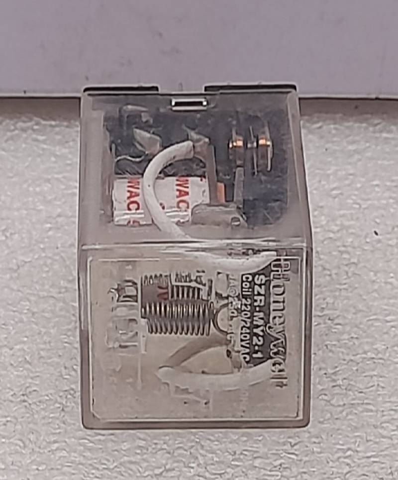 Honeywell SZR-MY2-1 Magnetic Relay 220/240VAC 50/60Hz