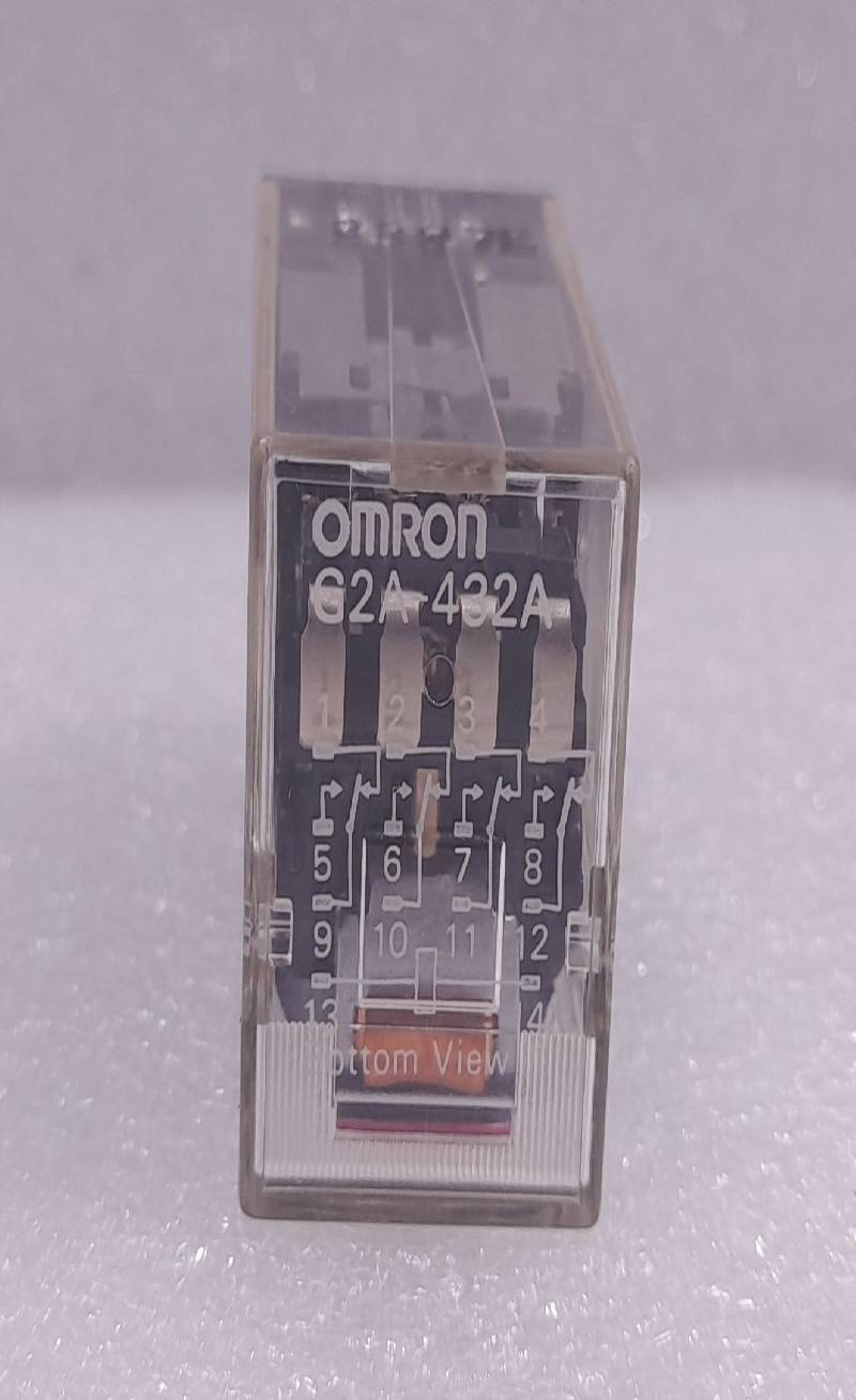 Omron G2A-432A Electrical Relay 100/110VAC