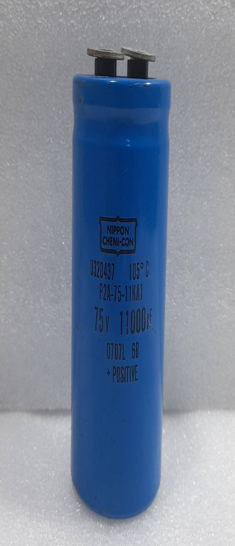 NIPPON CHEMI-CON P2A-75-11KA1 Capacitor 75V 11000µF