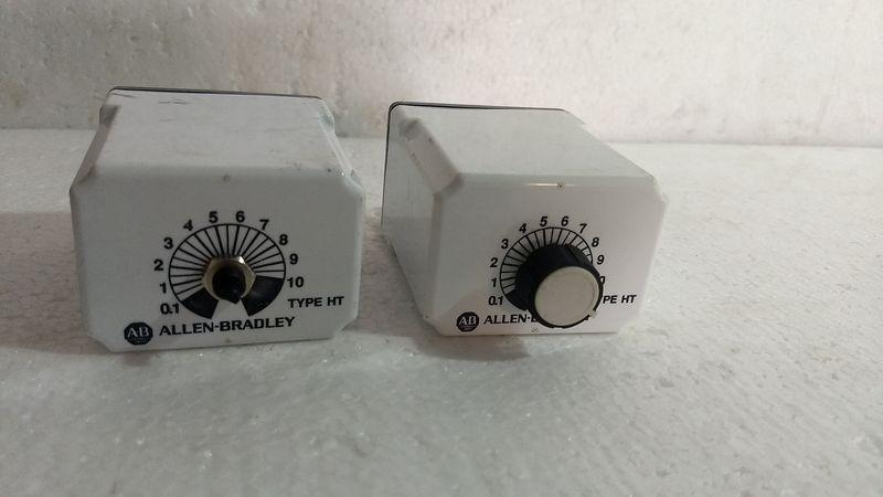 Allen-Bradley Time Delay Relay 700-HT12AZ24 - 2 pcs