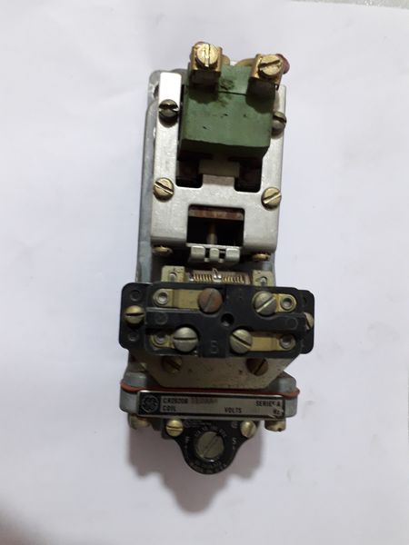 GE CR2820B110AA4 PNEUMATIC TIME-DELAY RELAY FOR AUX CIRCITR SER-A 1/5 -180SEC