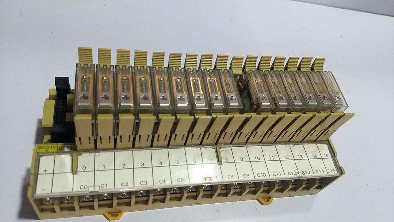 Omron Relay Base Assembly Module G7TC-0C16 With 15pcs Omron G7T-1112S Relays