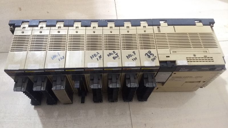 PLC Omron SYSMAC C200H Programmable Controller CPU03 With Modules