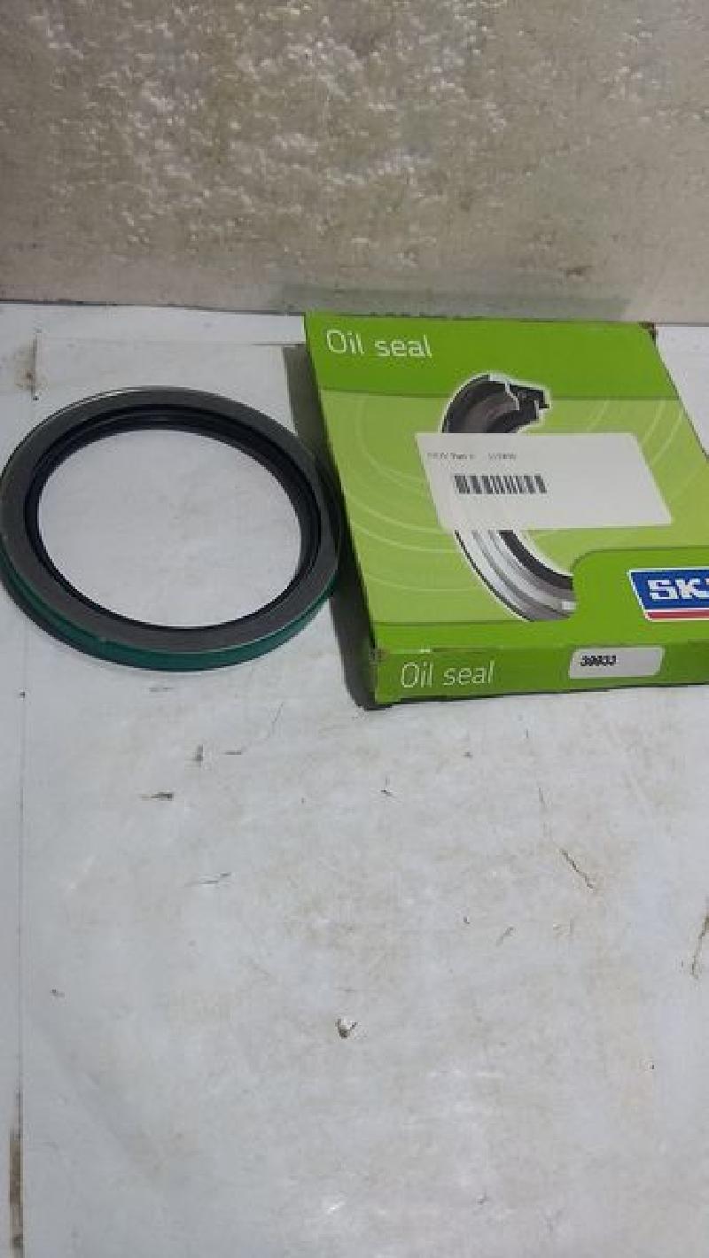 SKF 39933 Joint Radial Grease Oil Seal - 8 pc lot