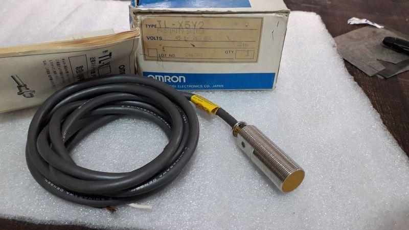 OMRON TL-X5Y2  NEW IN BOX
