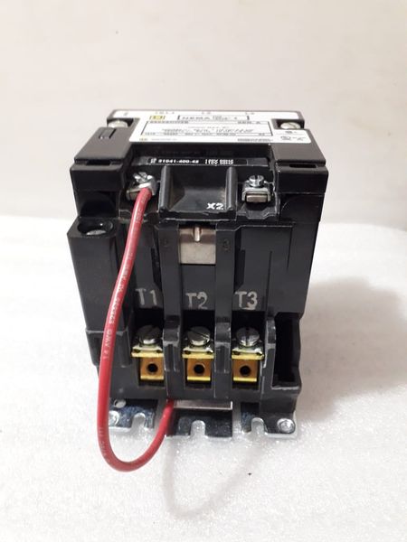 Square D 8502SCO2S AC Magnetic 3 Phase 3 Pole Nema Size 1 Ser-A Contactor New