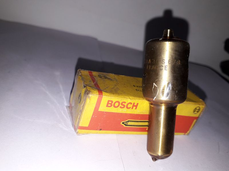 Bosch DLLA 30S678 0433271334780 Fuel Injector Nozzle