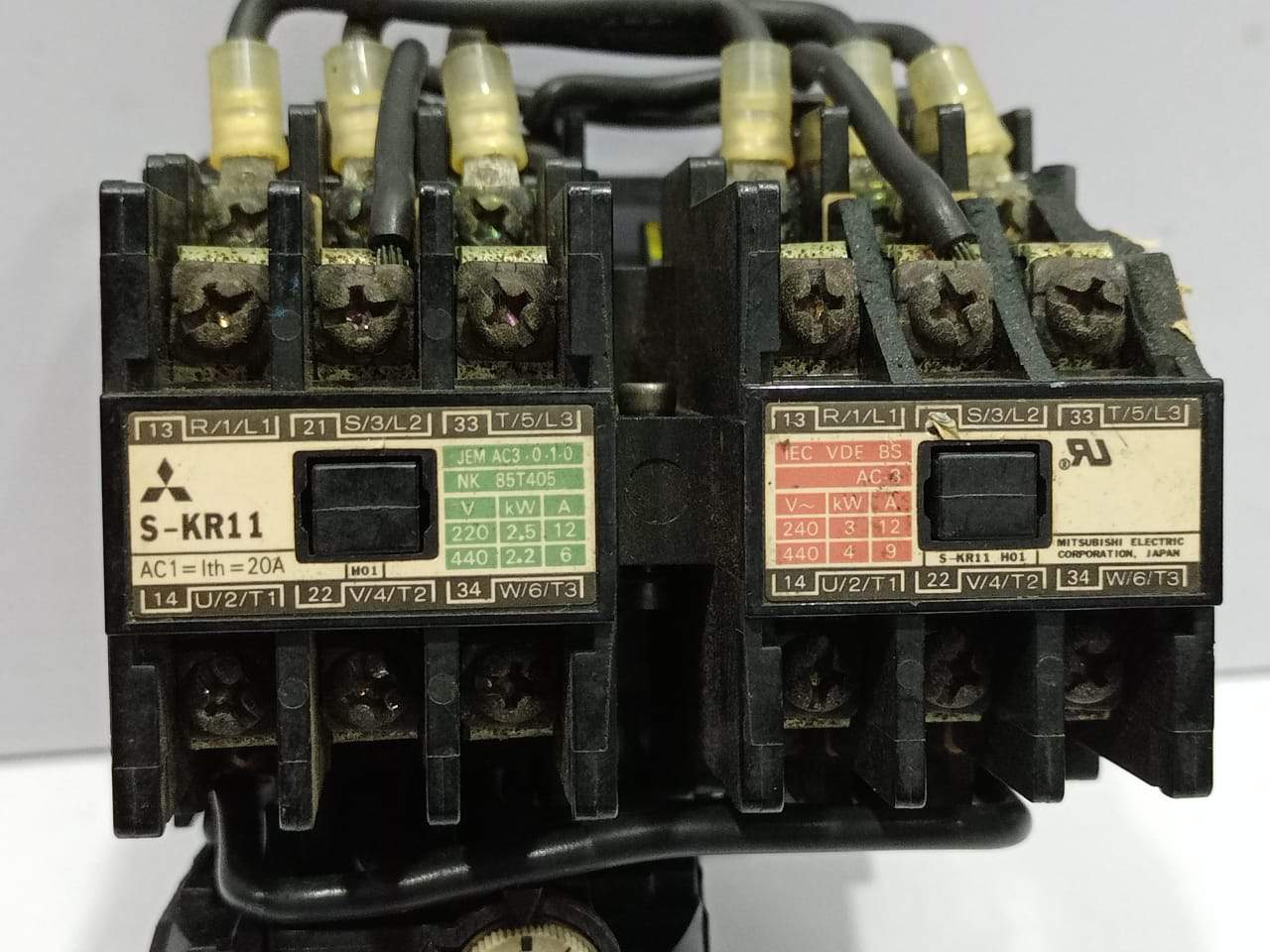 Mitsubishi S-KR11 Magnetic Contactor With Mitsubishi TH-N12 Thermal Overload Relay