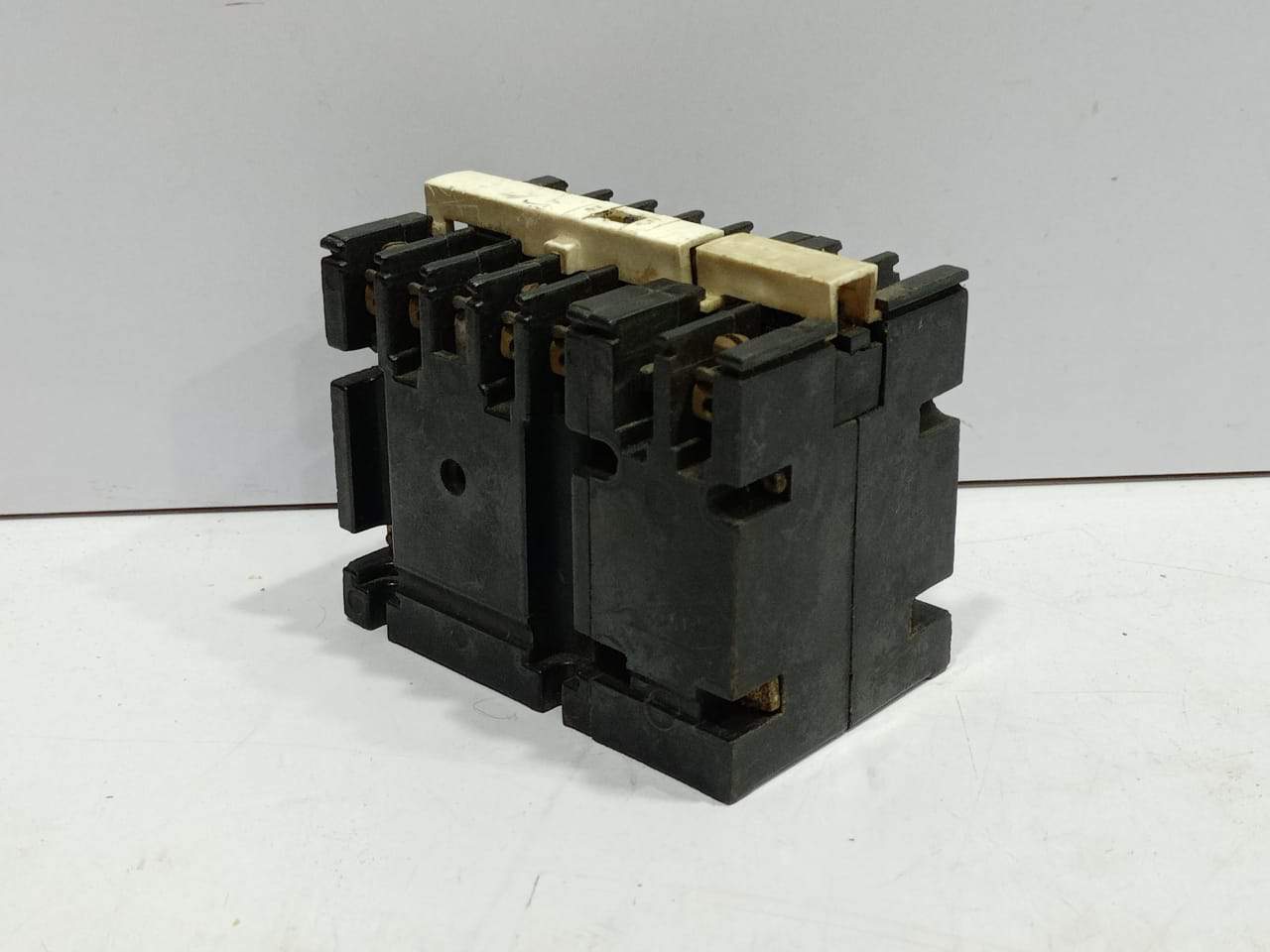 General Electric CR120A06022AA Industrial Relay