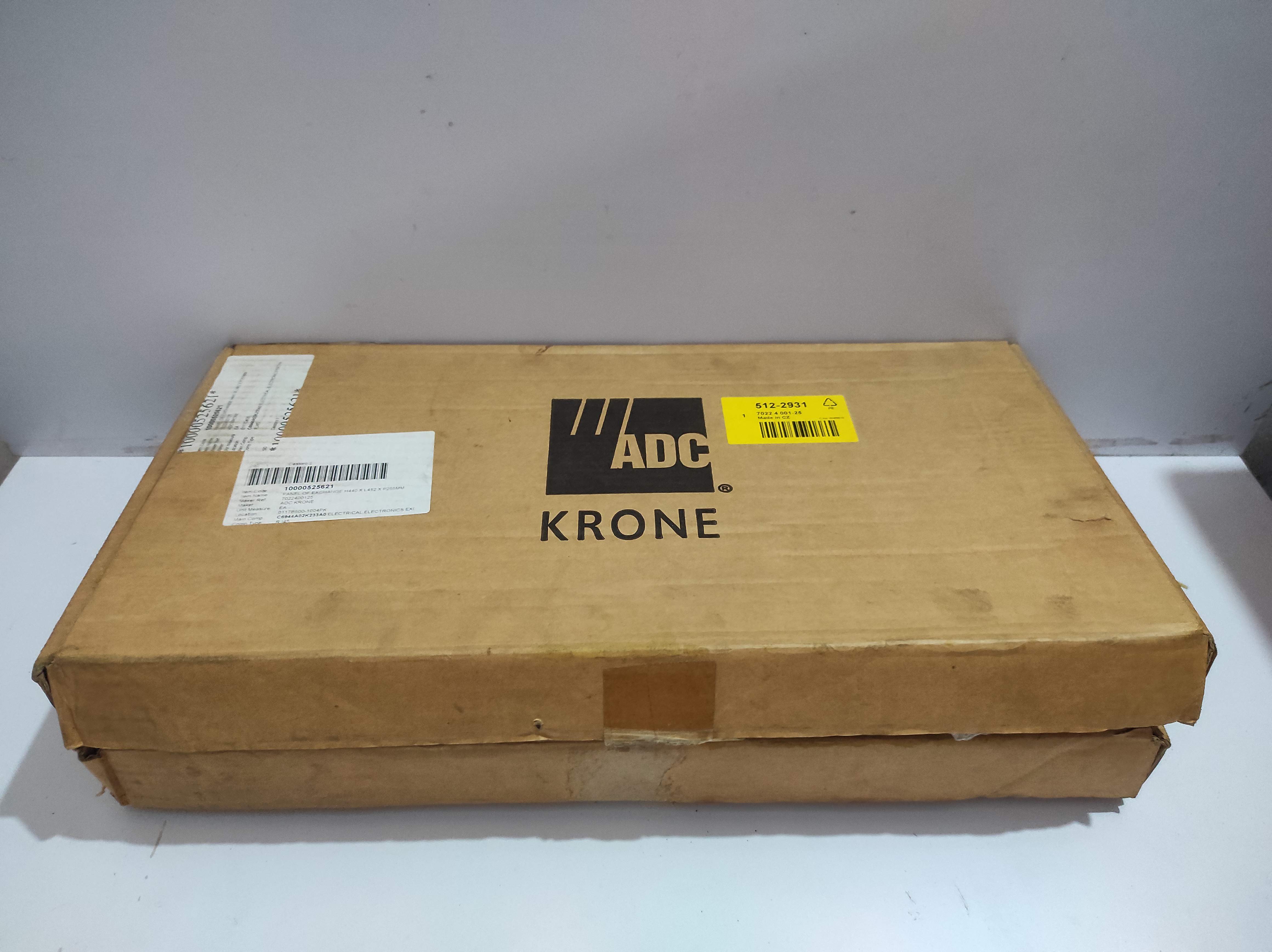 ADC Krone 7022 4 001-25 25 Port Slide Out Patch Panel 7022400125