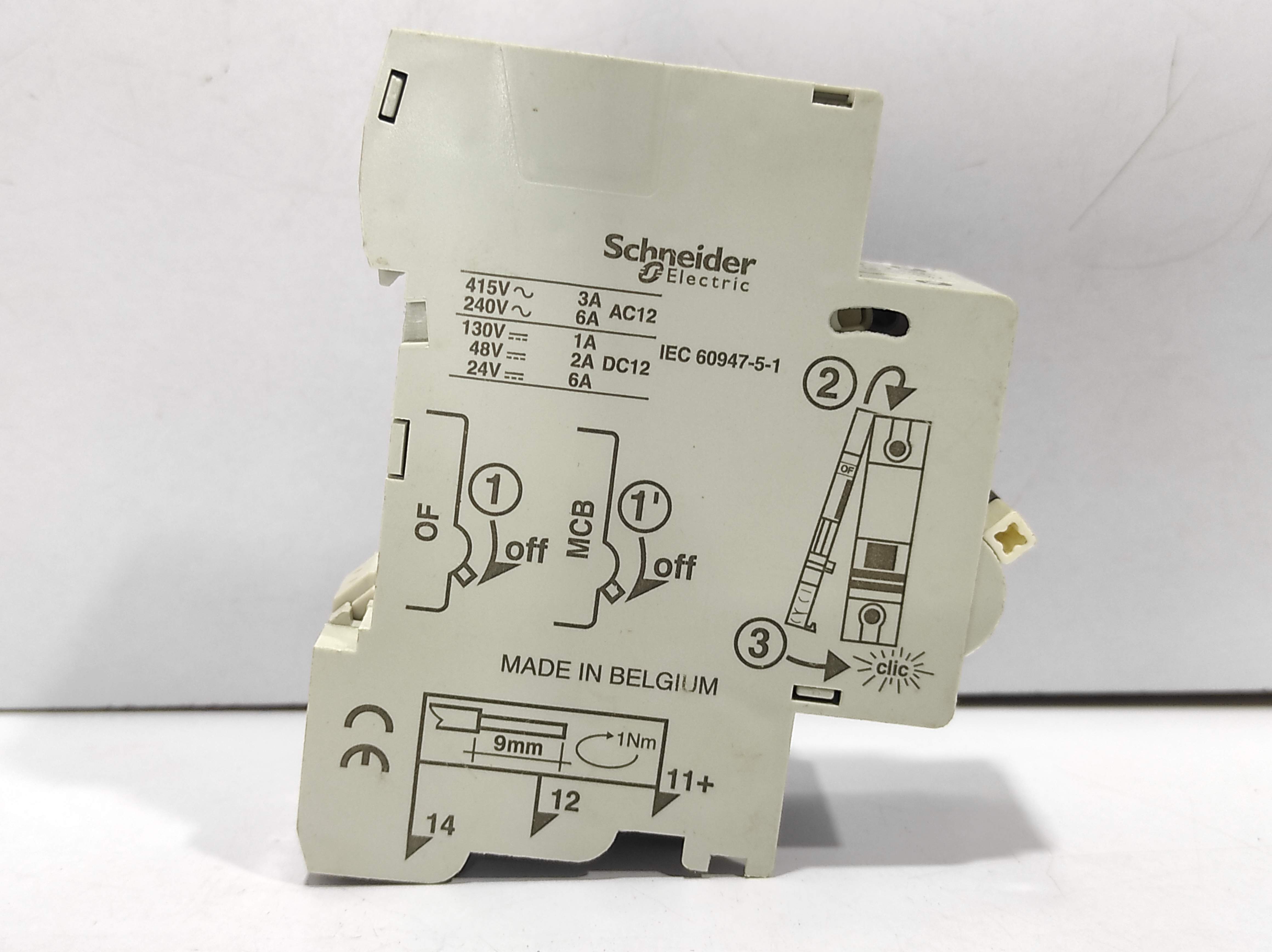 Merlin Gerin Multi 9 C60N B10 Circuit Breaker With Schneider 26924 Auxiliary Contact