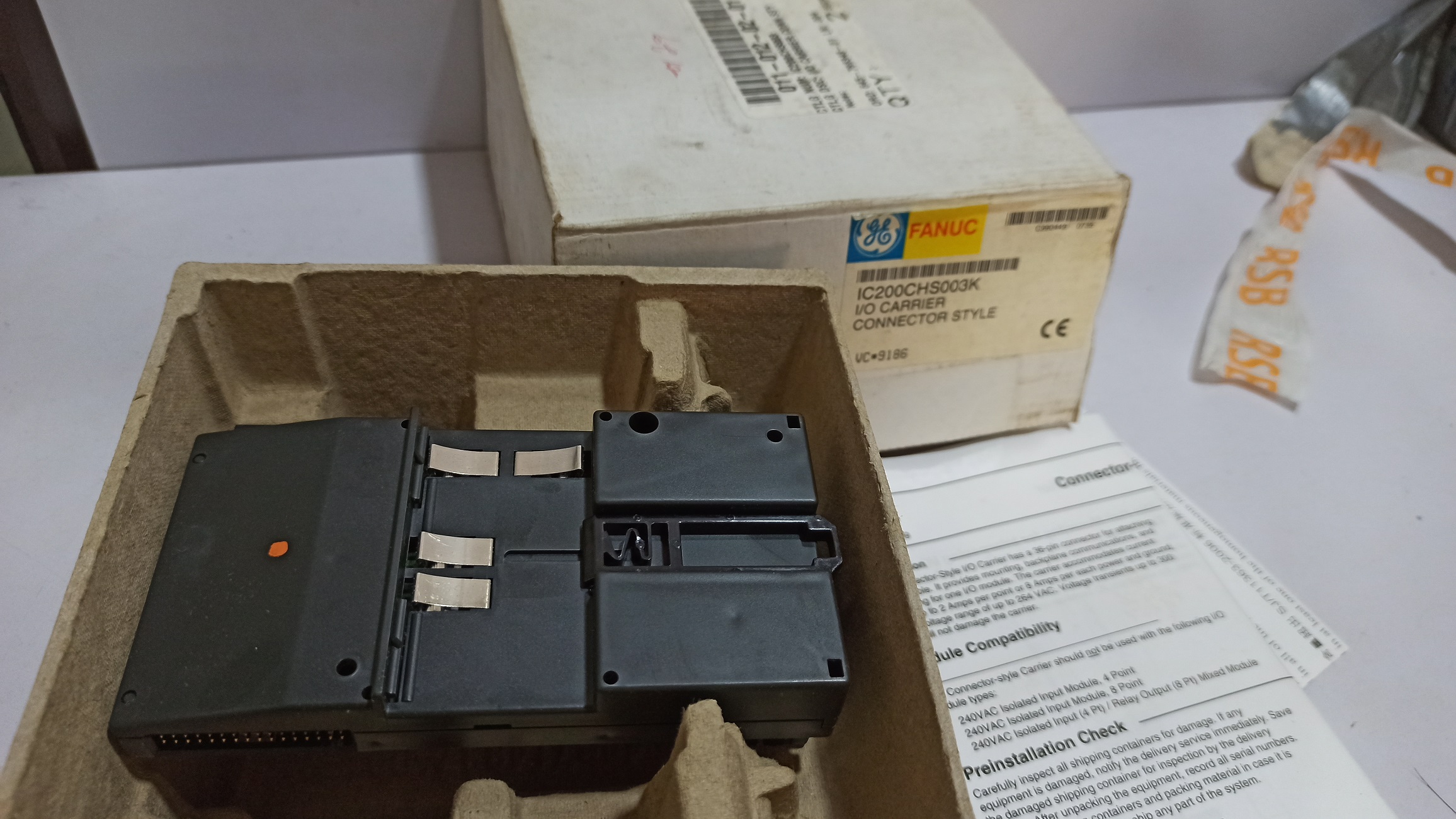 GE Fanuc IC200CHS003K I/O Carrier Connector Style