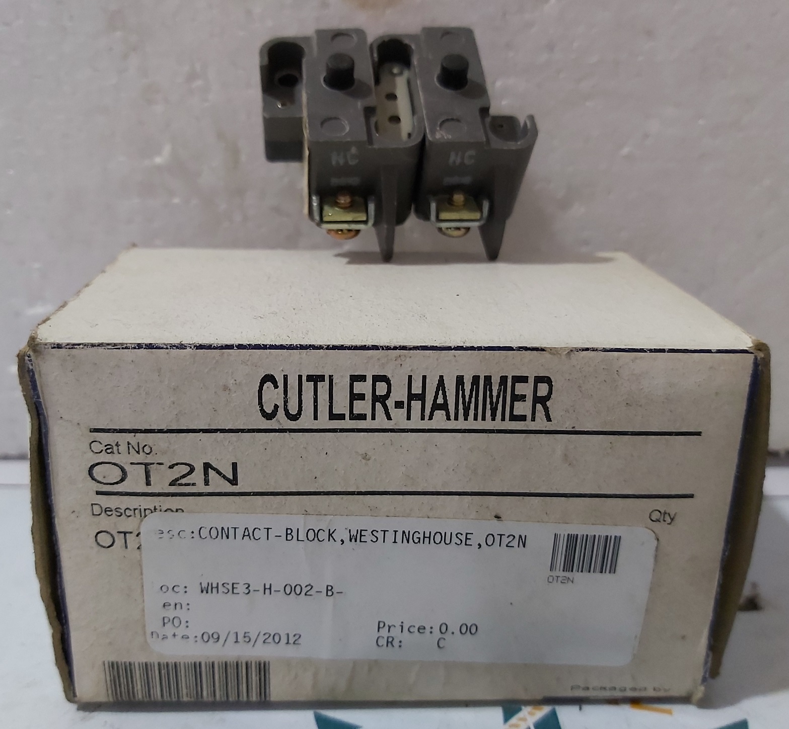Cutler Hammer OT2N Westing House OT2N Contact Block 600VAC - 2 pc lot