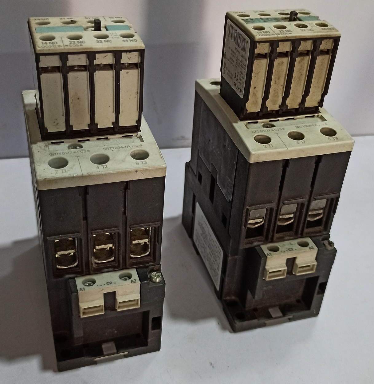 Siemens 3RT1034-1AC24 Contactor With 3RH1921-1HA22 Auxillary - 2 pc lot