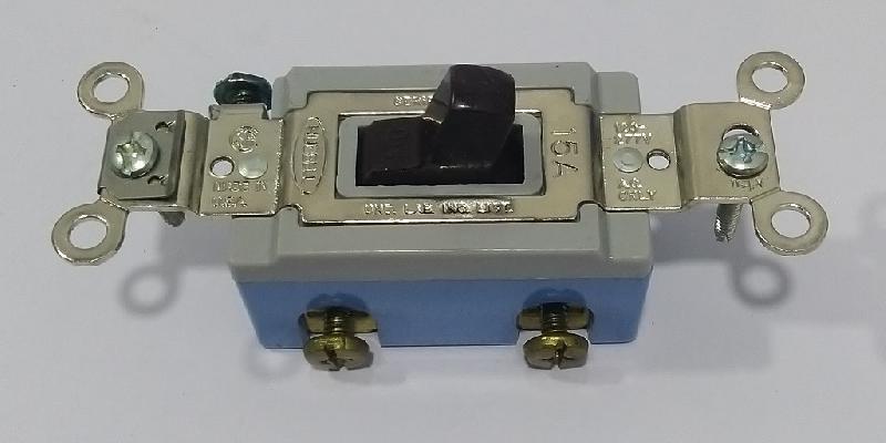 Hubble HBL1201 Switch Single Pole