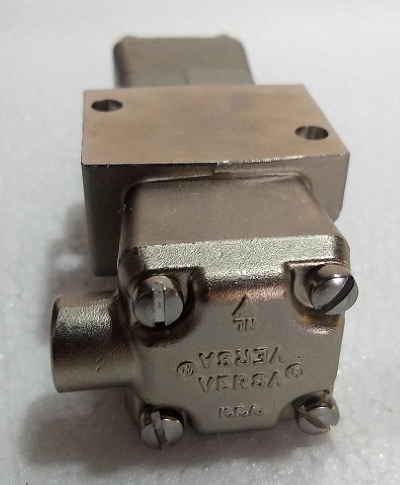 Versa Valves VPS-3302-NV28 3-way pneumatic directional valve PSIG VAC-200