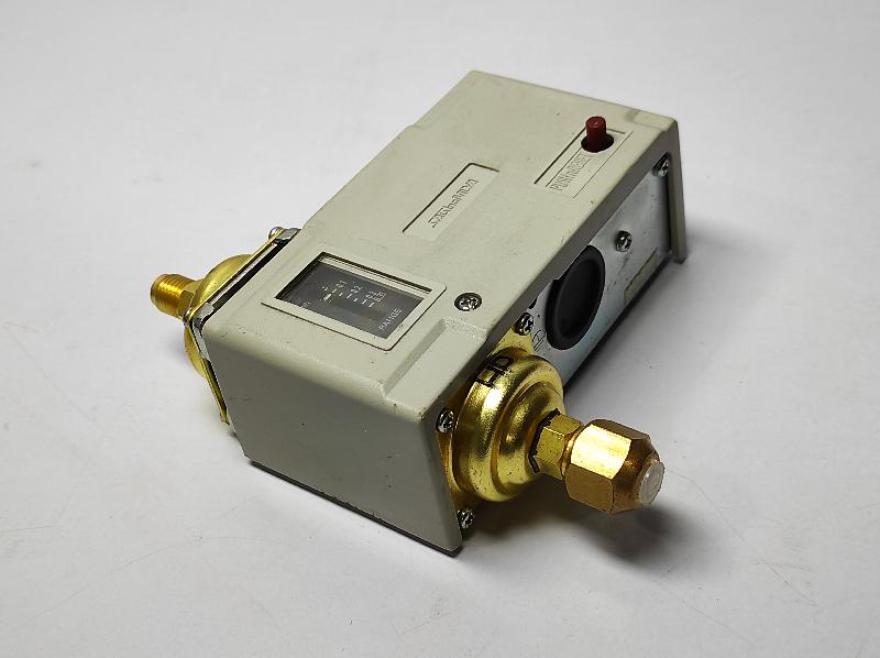 Saginomiya ONS-C106 Lube Oil Pressure Control