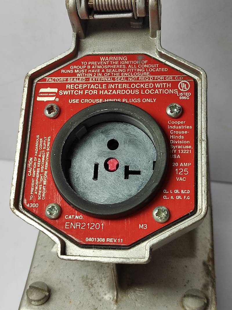 Crouse Hinds ENR21201 Receptacle Interlocked With Switch 0401308 Rev11