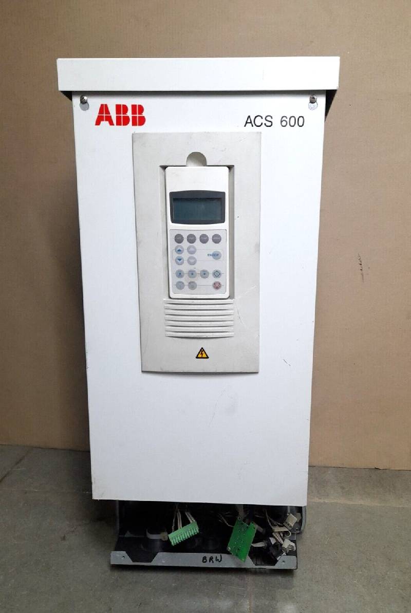 ABB ACS600 ACS61100705 S00B1200901 AC Drive ACS61100705S00B1200901 Code 64419471