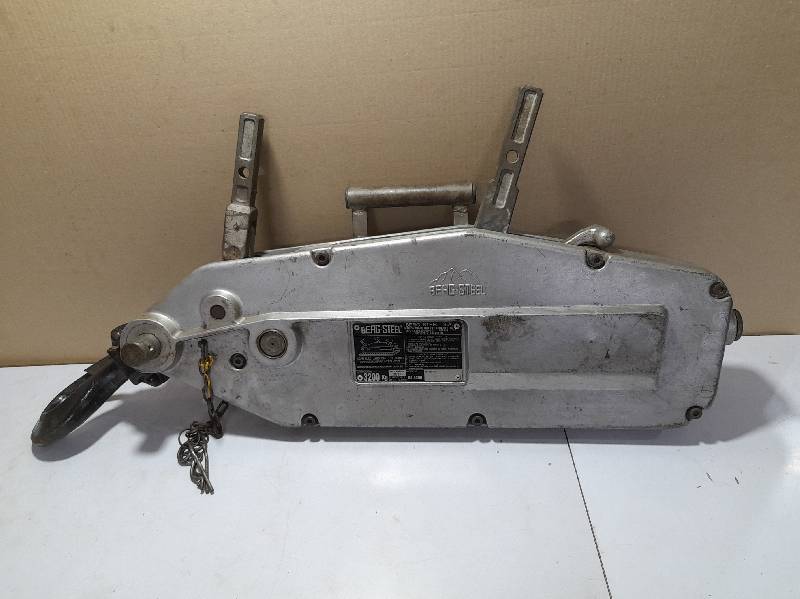 Berg Steel GA 3200 Lever Winch Capacity 3200 Kg Cable 15.8mm