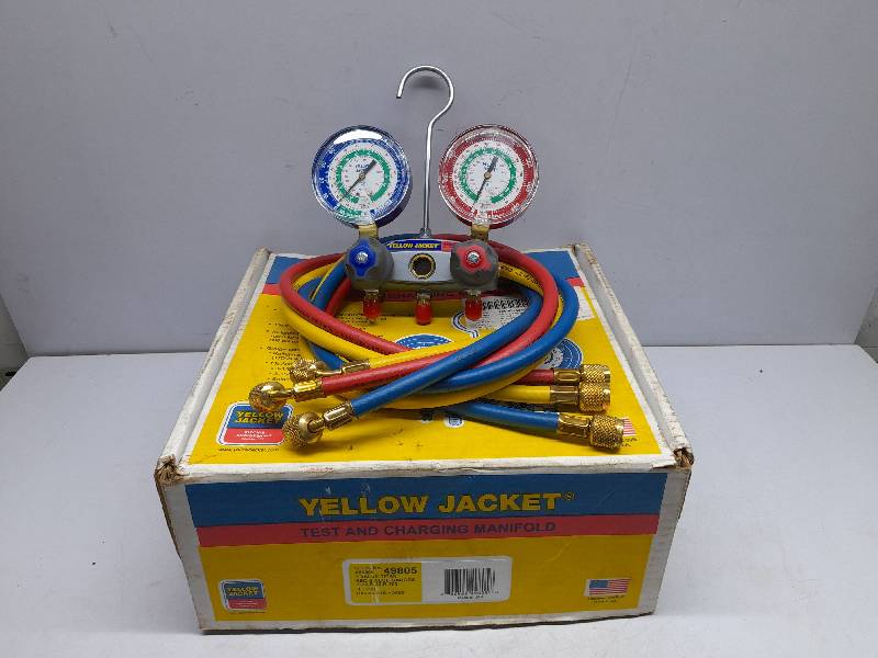 Yellow Jacket 49805 Titan Test And Charging Manifold  686800 2 Valve Titan Red & Blue Gauges R-12, R-22, R-502