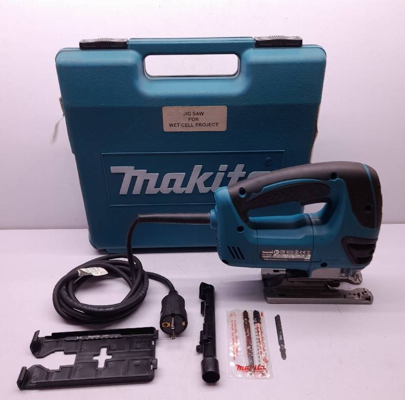 Makita 4350FCT Orbital Action Jigsaw Max 135nm 220-240V~ 3.3A 50Hz 720W N 800-2800min-1 