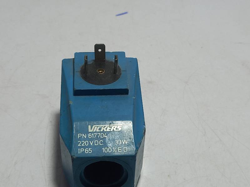 VICKERS PN 617704  SOLENOID  COIL  220V.D.C   33W