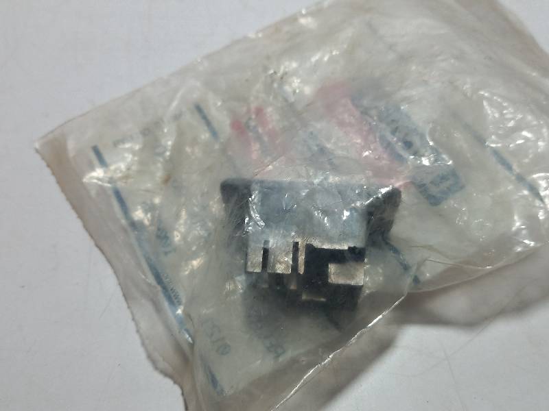 Lincoln Electric S15122-11 Relay