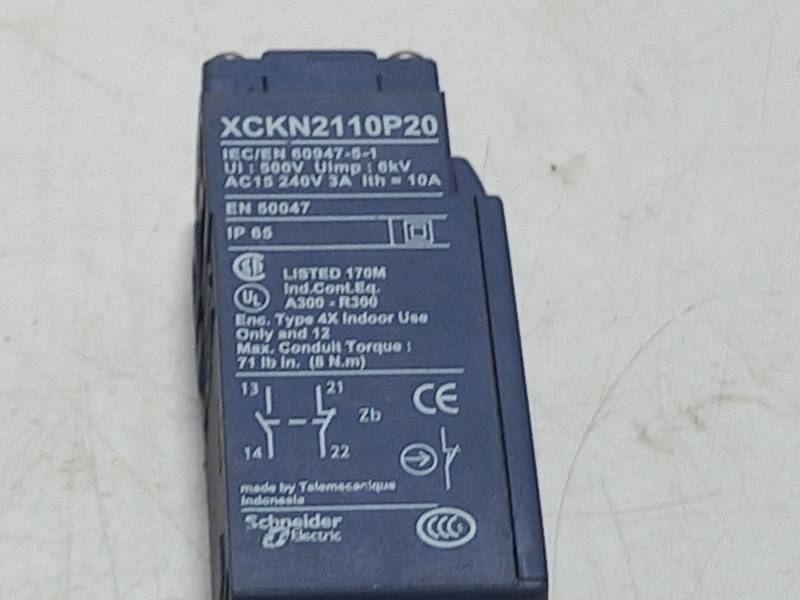 Telemecanique Schneider Electric Xckn2110p20  Limit Switch Osiswitch