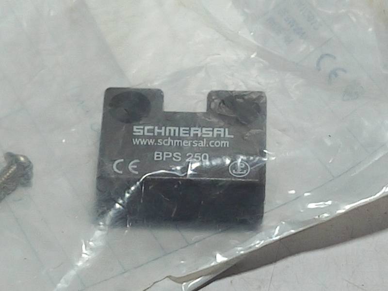 SCHMEASAL BPS250  INDUSTRIAL CONTROL SYSTEM MAGNET