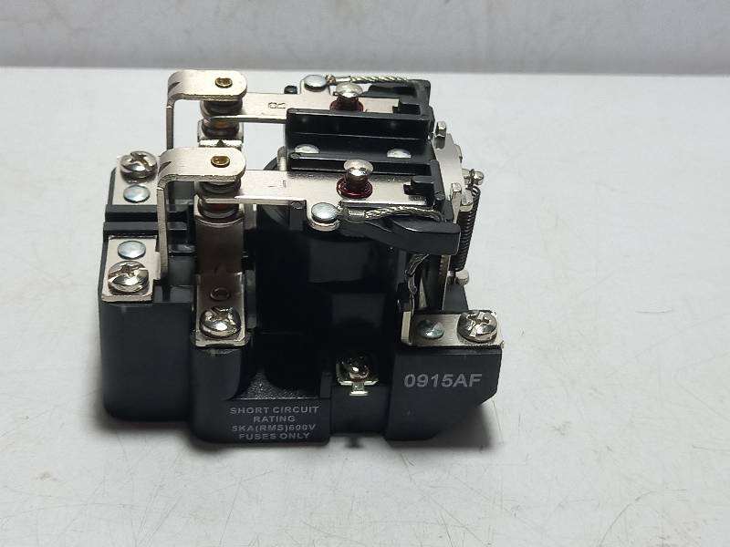 Square D 8501CO16V20  Operated Power Relay 120  VAC 30 Amp 2-Pole