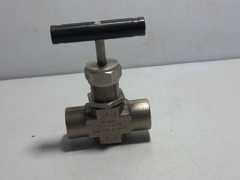 Swagelok SS-18VF8 Needle Valve