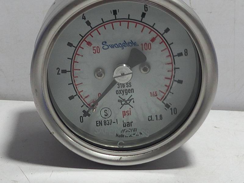 Swagelok D2LF10102K Pressure Gauge