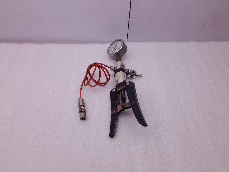 Si Pressure Instrument TP1 Hand Held Test Pump Kit