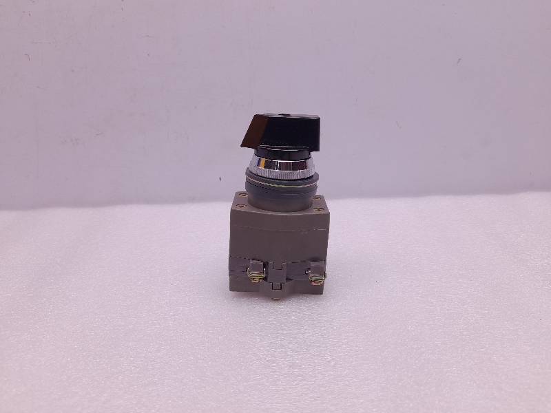 IDEC ASCNO 41-10568  POSITION SELECTOR SWITCH