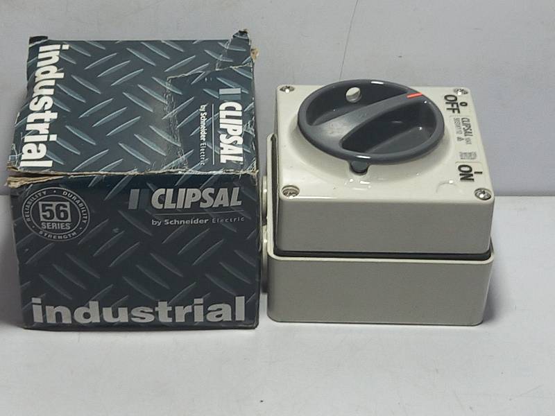 Clipsal 56SW110 Surface Switch / Single Pole / 10AX / 250V AC 50Hz