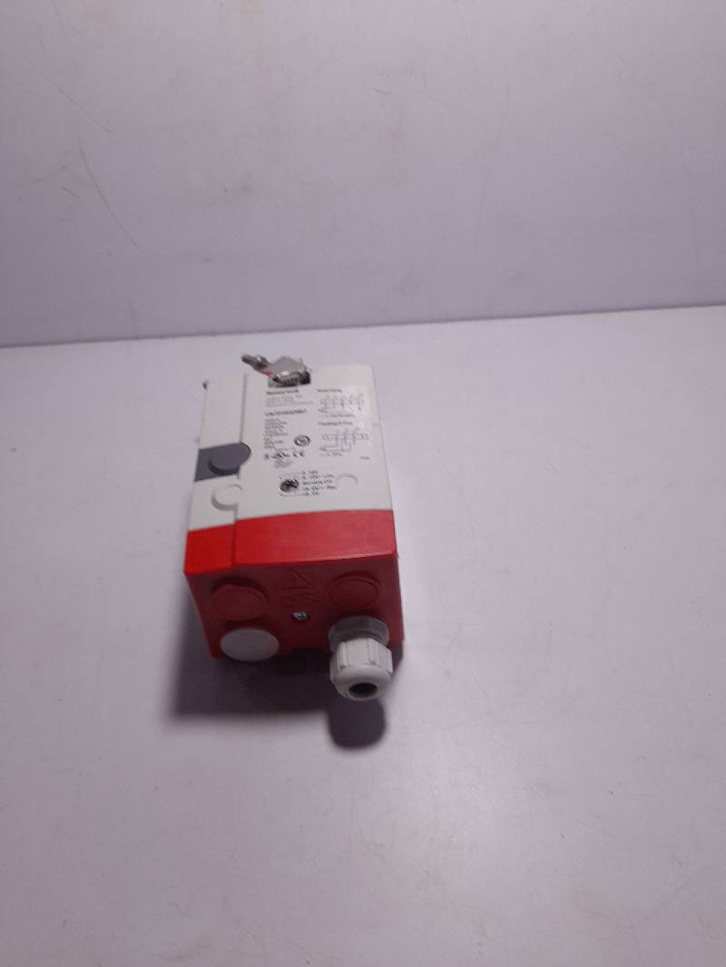 Honeywell CN7220A2007 Actuator / 20 Nm, 24Vac/dc, 50/60Hz / Class 2, 110/95sec, 90?, 8VA/4W