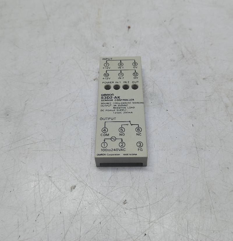 Omron S3D2-AK  Sensor Controller  Source:  100 to 240VAC 50/60Hz  